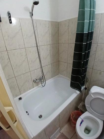 Garsonieră semidecomandată în Buziașului