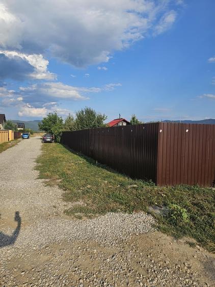 Teren de 700 mp, în Tărlungeni
