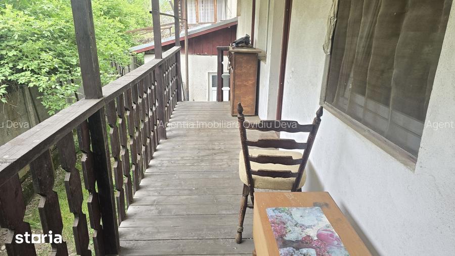 Vand casa in Deva, P+E + Garaj dublu separat cu intrare directa