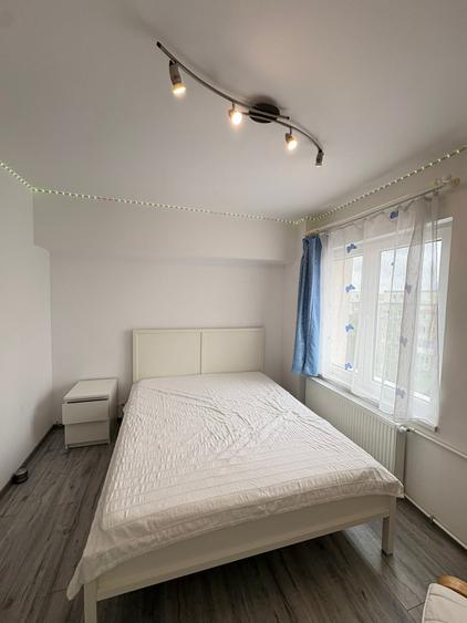 Apartament cu 3 camere semidecomandat, mobilat în Lujerului
