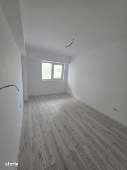 Apartament cu 2 camere decomandat în Nicolina