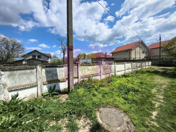Teren Construcții intravilan de 500 mp, în Poșta