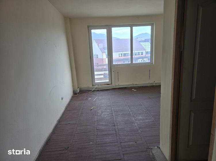Spațiu comercial, de 3,000 mp, în Prundu Bârgăului