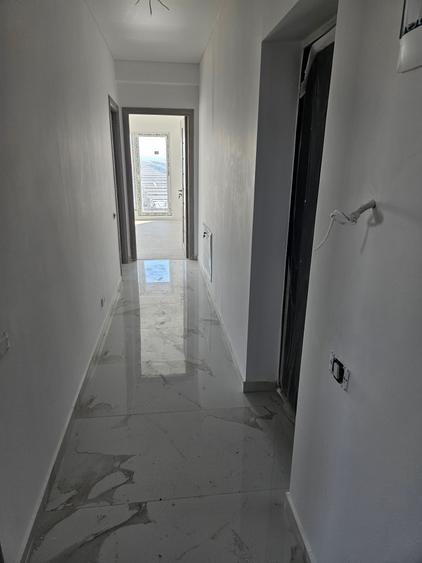 Apartament cu 2 camere decomandat în Haliu