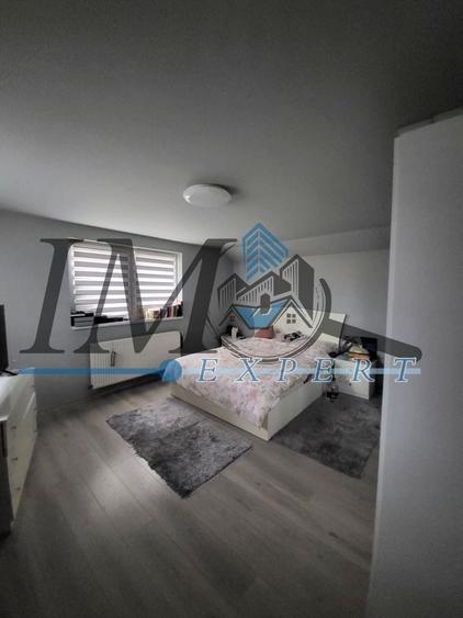 Casă individuală cu 5 camere cu Canalizare în Sud