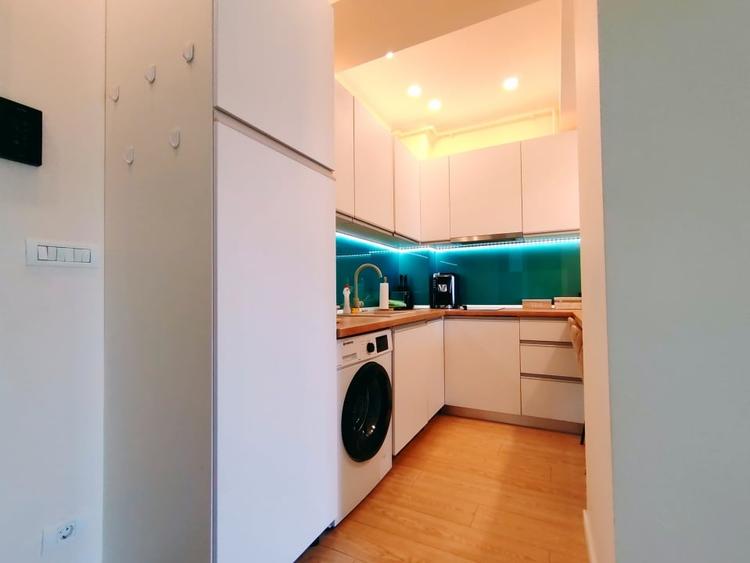 Apartament cu 2 camere decomandat, mobilat în Mamaia