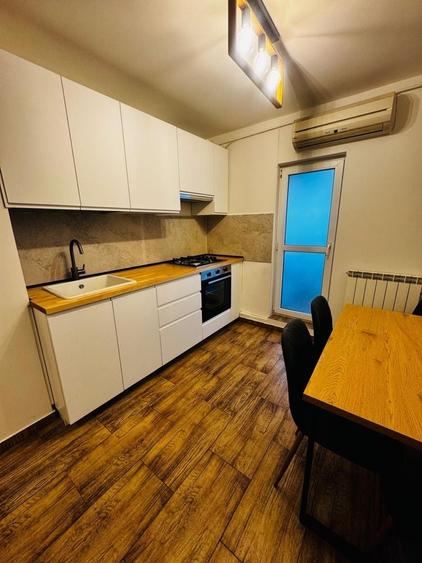 Apartament cu 2 camere decomandat în Aviației