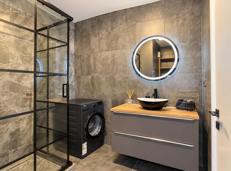 Apartament cu 2 camere semidecomandat în Sopor