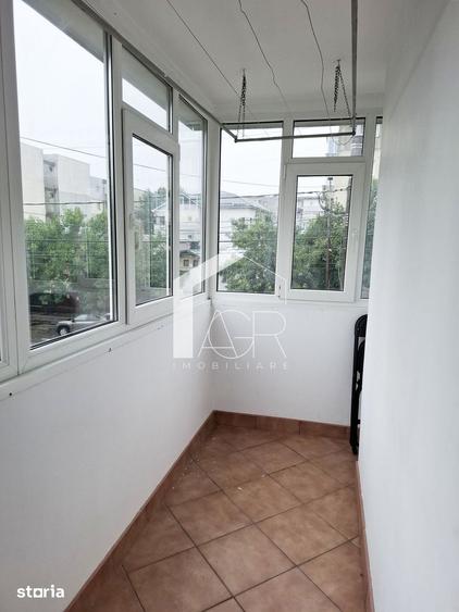 Garsonieră decomandată în Malu Roșu