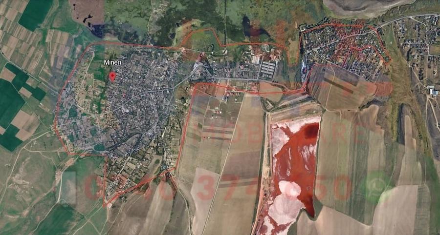 Teren de 979 mp, în Mineri