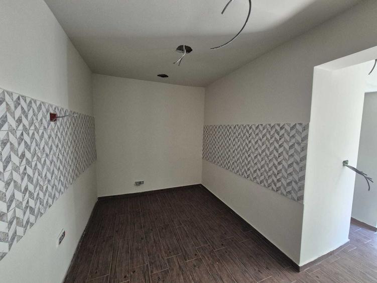 Casă cu 2 camere cu Teren 80 Mp în Central