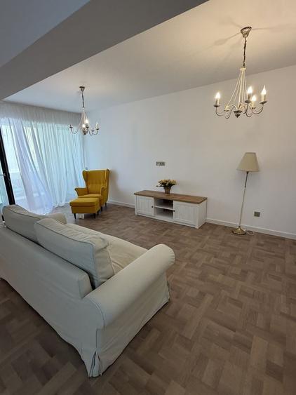 Apartament cu 2 camere decomandat în Exterior Vest
