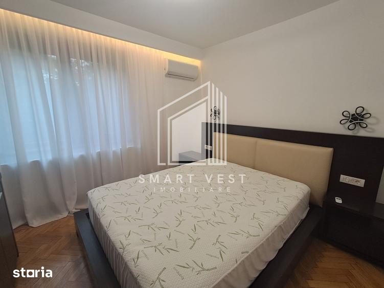 Apartament cu 4 camere semidecomandat în Central
