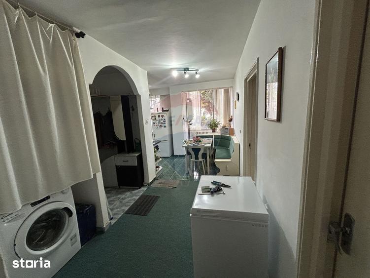 Apartament cu 3 camere în Valea Roșie