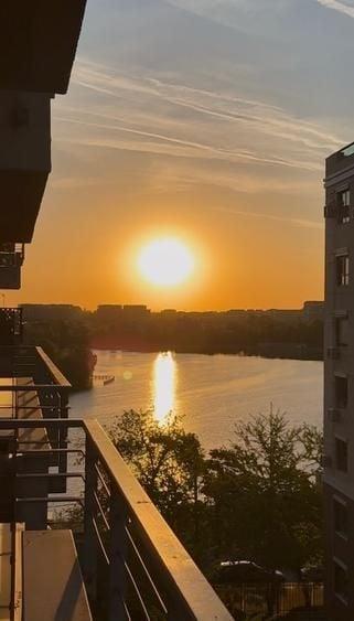 Apartament cu 3 camere decomandat în Tei