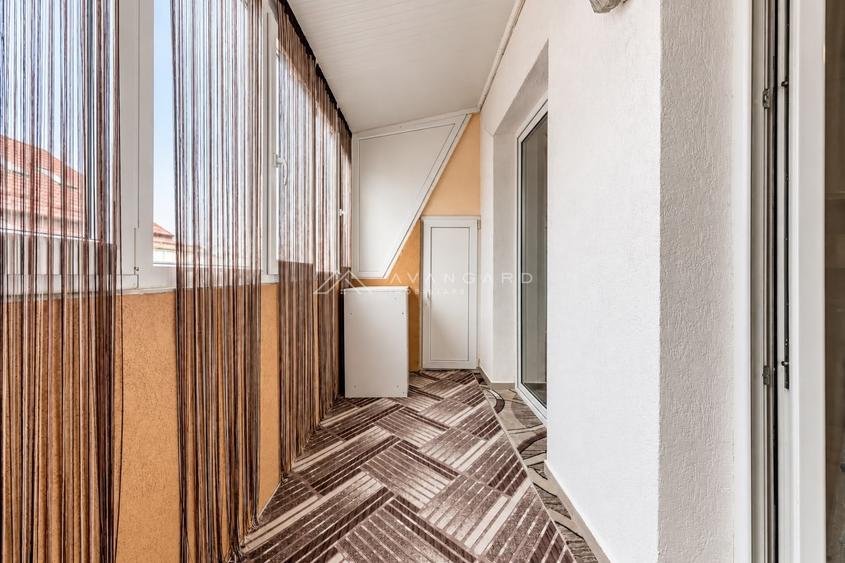 Apartament cu 3 camere semidecomandat, mobilat în Apahida
