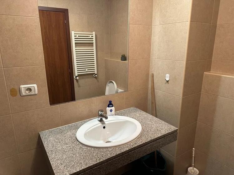 Apartament cu 2 camere decomandat, mobilat în Păcii