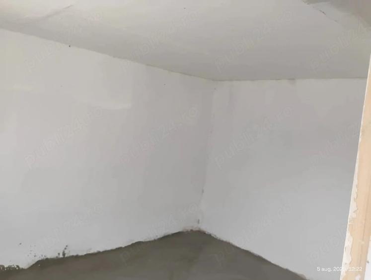 Casă cu Teren 131 Mp în Petin