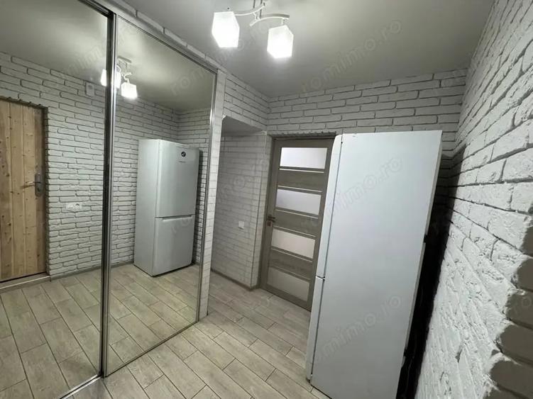 Apartament cu 2 camere decomandat în Gara de Nord