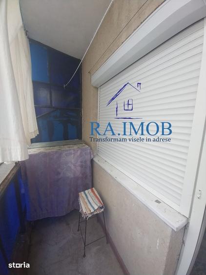 Apartament cu 2 camere decomandat în Vest
