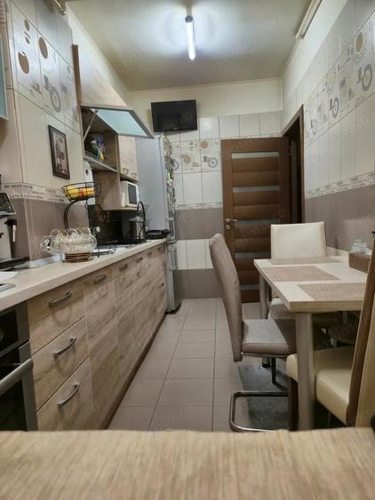Apartament cu 2 camere decomandat în Brâncoveanu