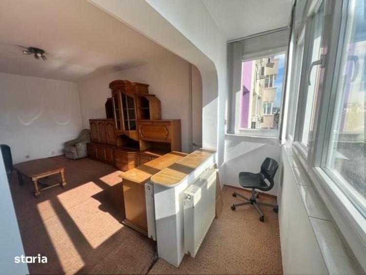 Apartament - 2 camere - Decomandat - Tineretului - 5