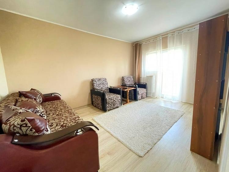 Apartament cu 2 camere decomandat, mobilat în Tătărași