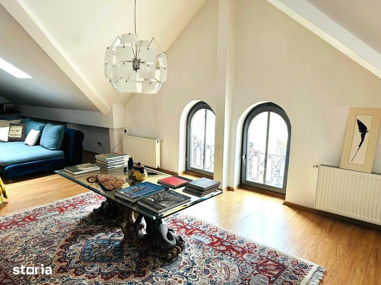 Apartament cu 2 camere, mobilat în Centrul Istoric