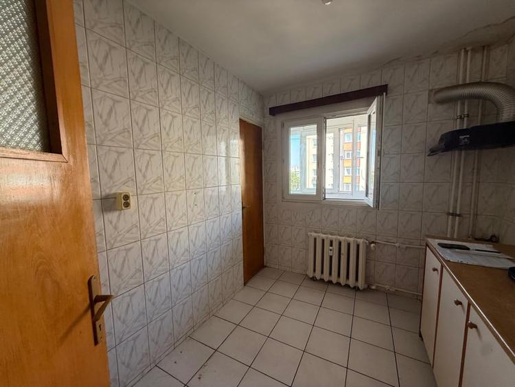 Vânzare apartament de 2 camere Piața Alba-Iulia Baba Novac - 4