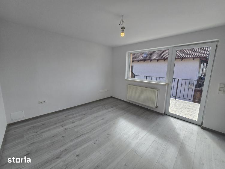 Casă cu 3 camere cu Teren 90 Mp în Florești