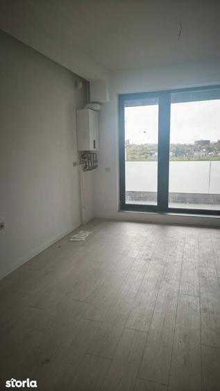 Apartament cu 3 camere în Metalurgiei