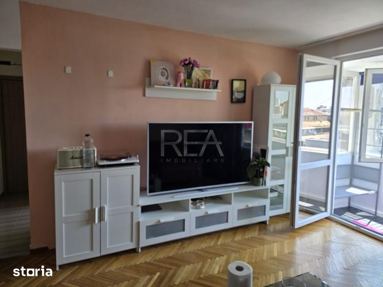 Apartament cu 2 camere semidecomandat în Cișmigiu