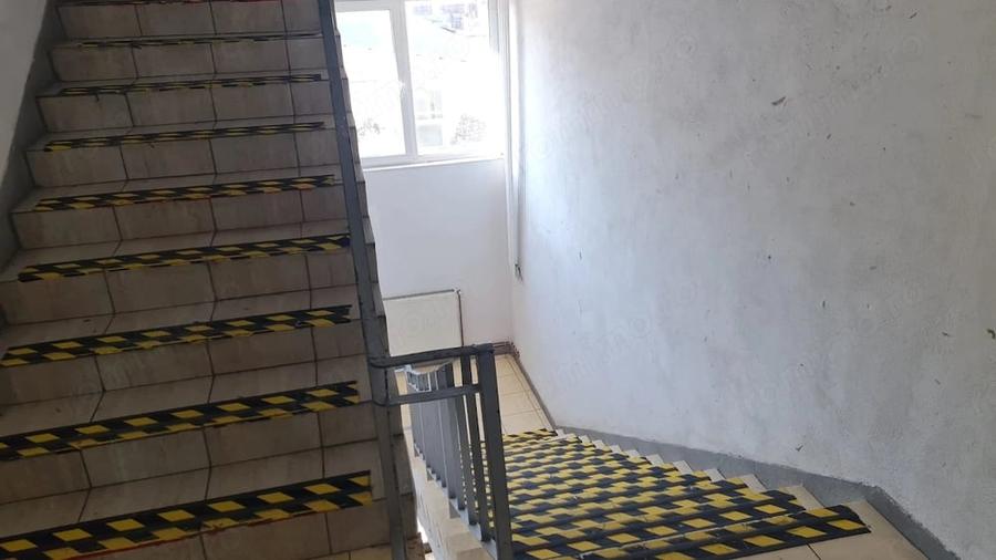 Spațiu comercial, de 900 mp, în Central