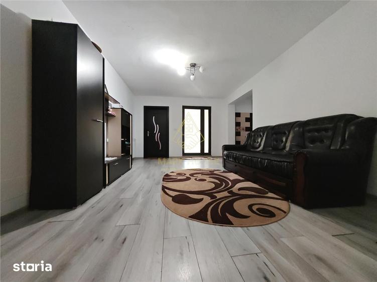 Casă cu 6 camere cu Teren 800 Mp în Gârleni
