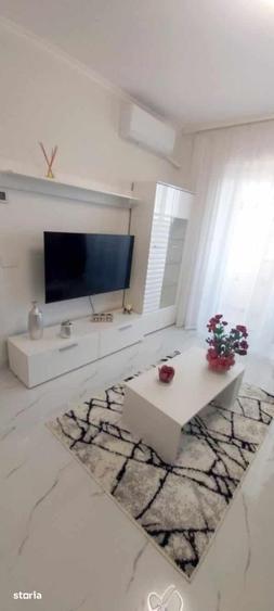 Apartament cu 2 camere, mobilat în Seleuș