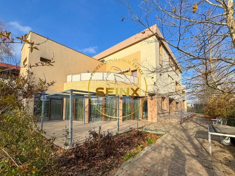 Casă individuală cu 15 camere cu Piscina în Bragadiru