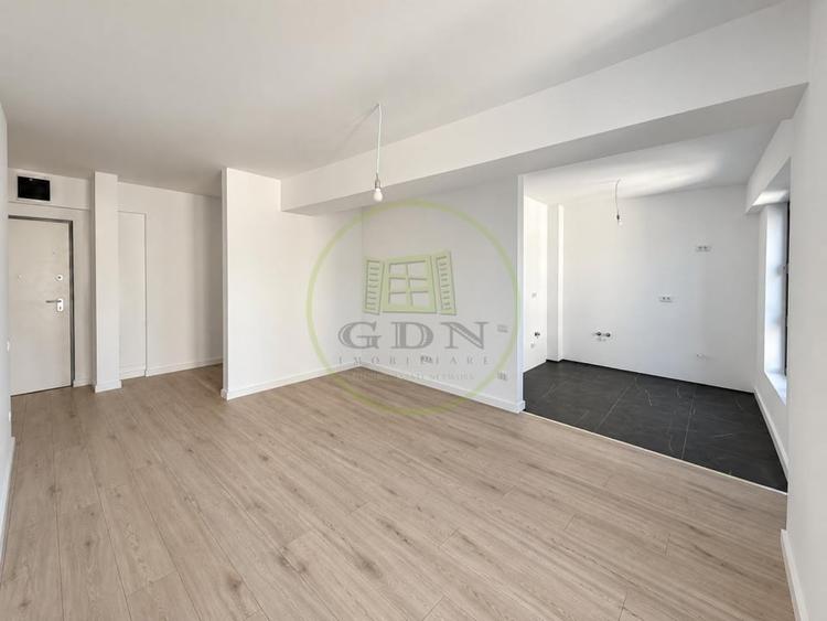 Apartament cu 2 camere semidecomandat în Sisești