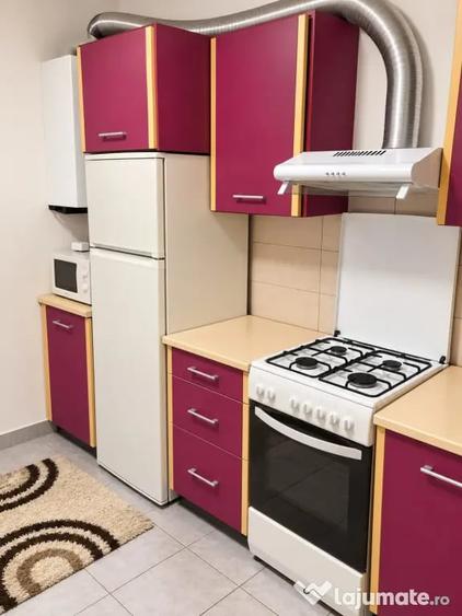 Garsonieră decomandată în Central