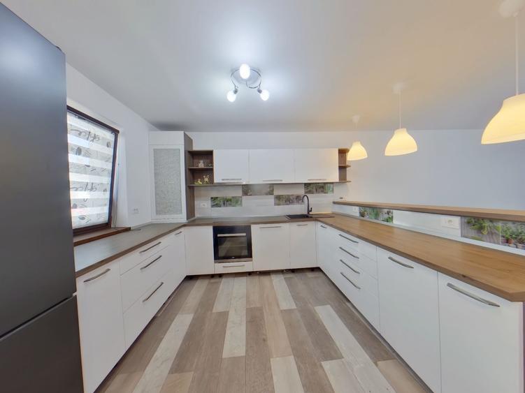 De vanzare casa saseasca renovata si mobilata cu suflet - 5
