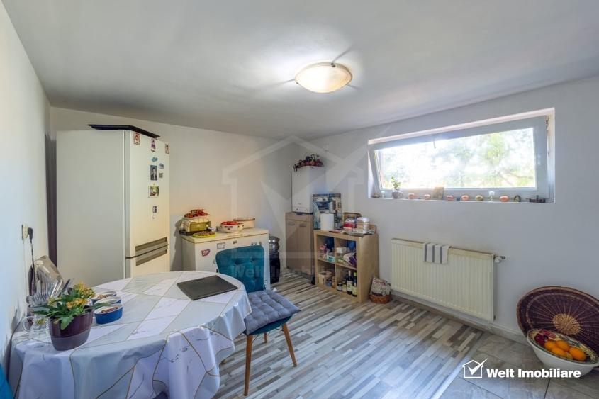 Casă individuală cu 7 camere cu Canalizare în Gruia