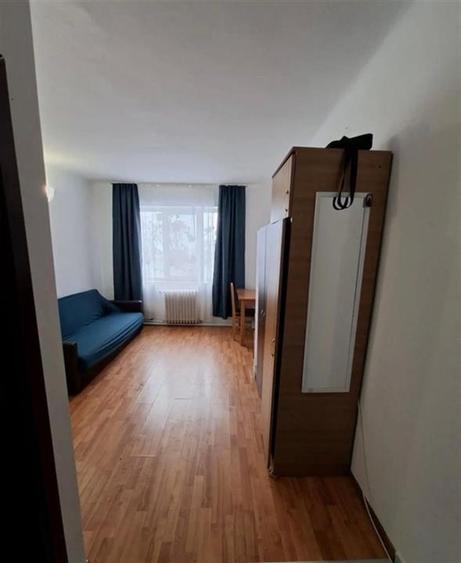 Garsonieră decomandată, mobilată în Gruia
