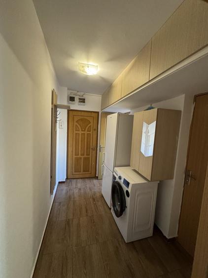 Apartament cu 2 camere semidecomandat în Tomis Nord