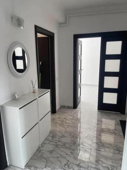 Inchiriez Apartament 2 Camere - 2