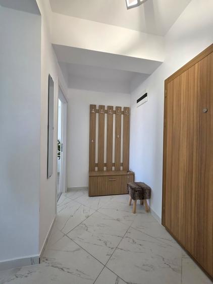 Apartament cu 2 camere decomandat în Vitan