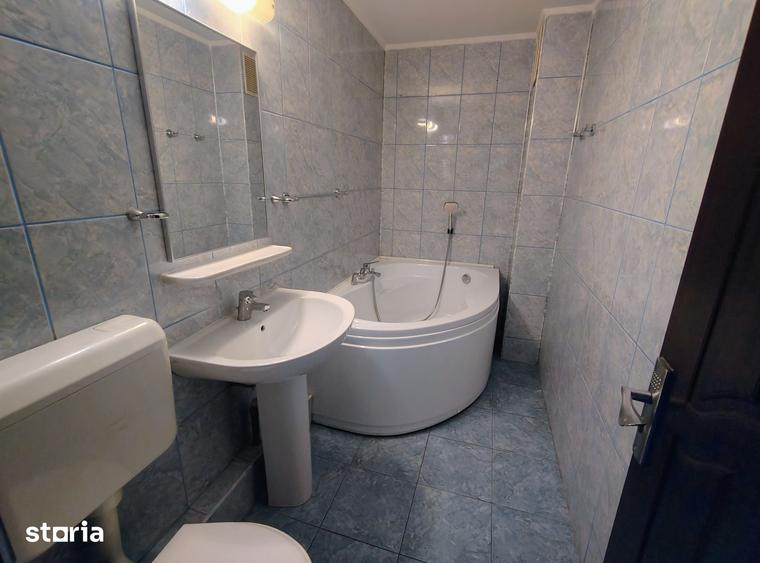 Apartament cu 2 camere decomandat în 13 Septembrie