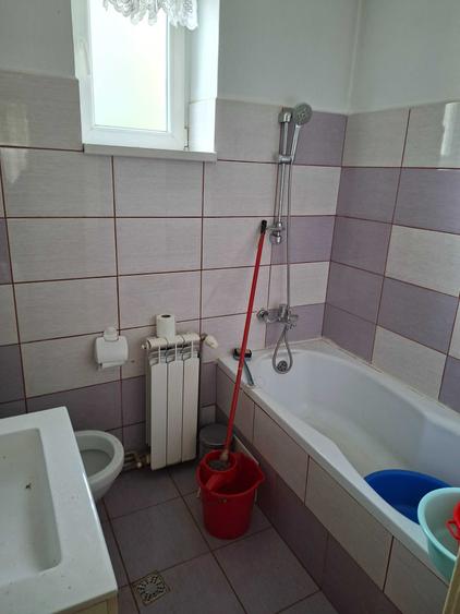 Casă cu 2 camere în Central