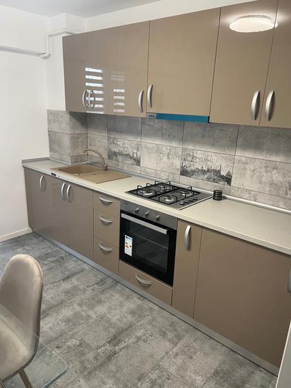 Apartament cu 2 camere decomandat în Exterior Vest