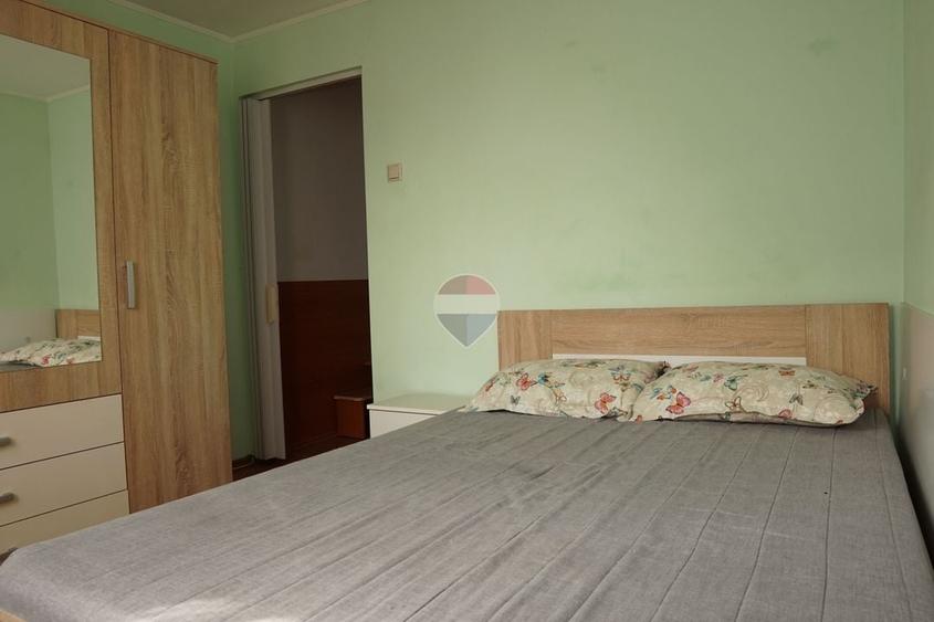 Apartament cu 2 camere decomandat, mobilat în Titan