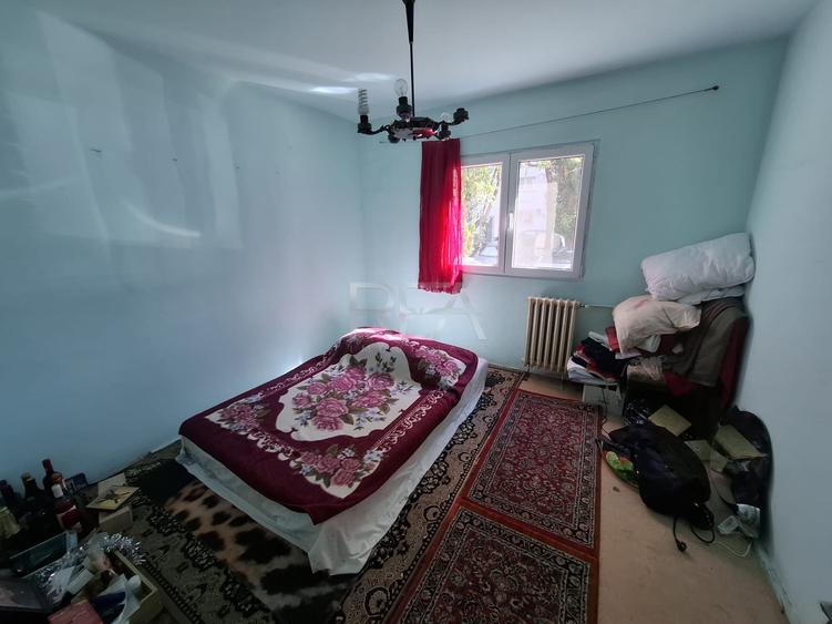 Apartament cu 2 camere decomandat în Drumul Taberei