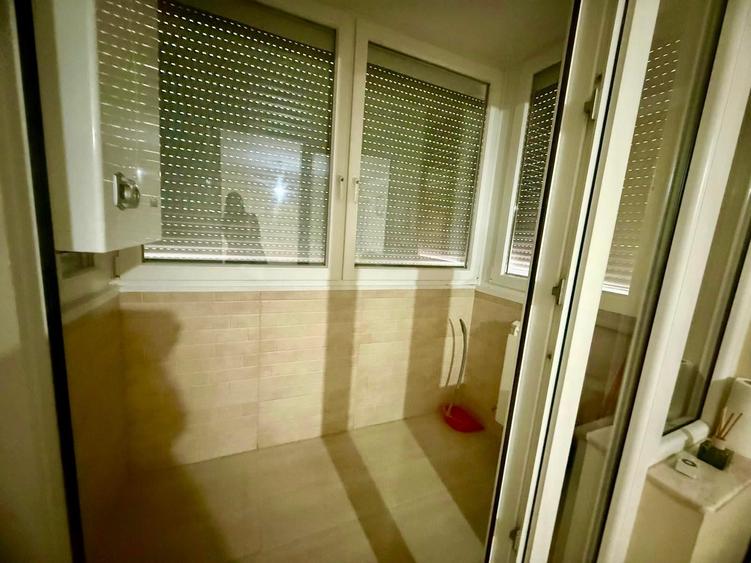 Apartament cu 3 camere în Ampoi 2